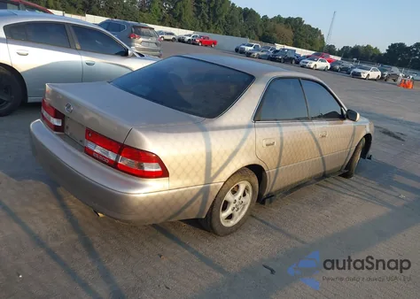 2001 Lexus Es 300 from USA, damaged, VIN JT8BF28G015112529